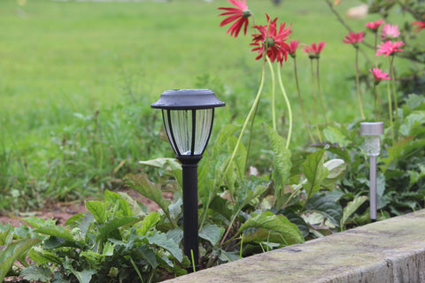 solar vintage garden light