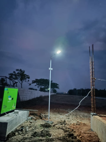 solar street light 15 watt owl series motion