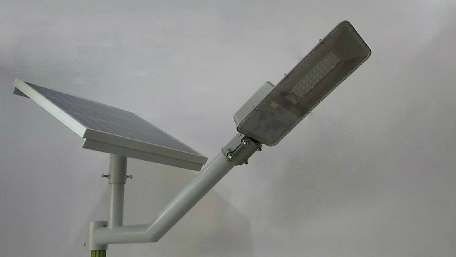 Solar Street Light 20 Watt - TTISSL20W - tapetum.in