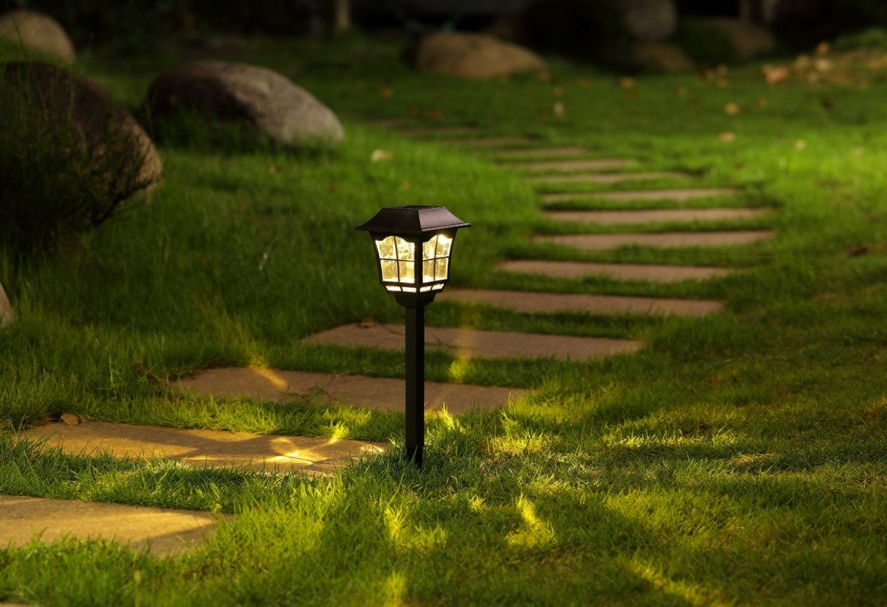 Solar European Pathway Light- TTSEMPL2W (Pack of 10) - tapetum.in