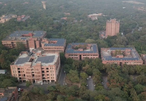 JNU_rooftop_solar_system_India